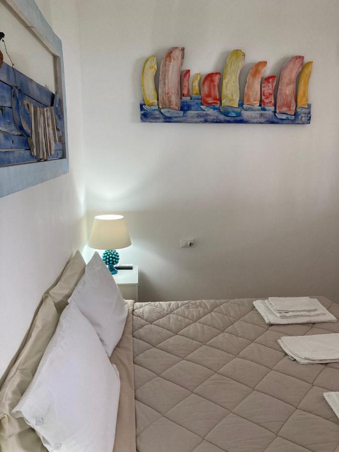 VILLA AZZURRA beachfront Mondello - Palermo Esterno foto